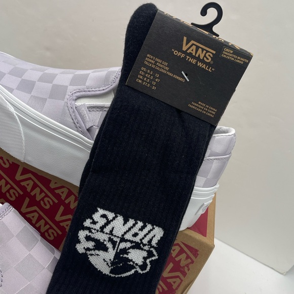 Vans Major Type Crew Socks (1 pair)
with jacquard art of a sinister skull - Picture 16 of 16